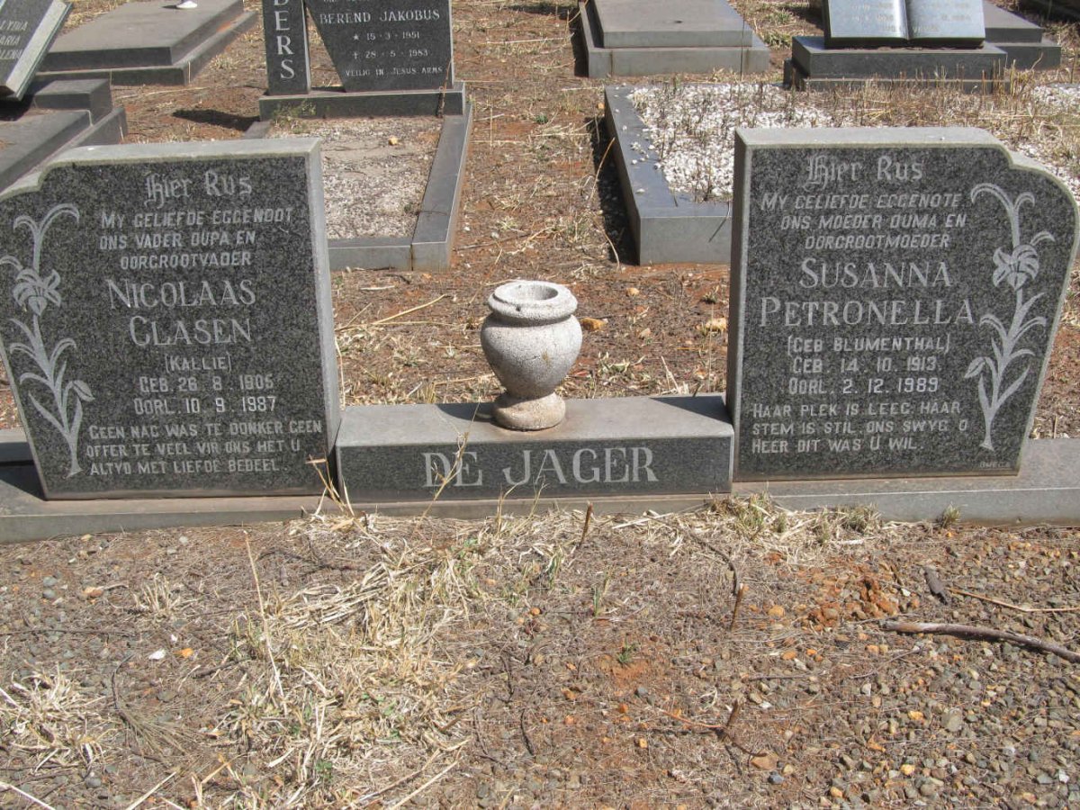 JAGER Nicolaas Clasen, de 1905-1987 &amp; Susanna Petronella BLUMENTHAL 1913-1989