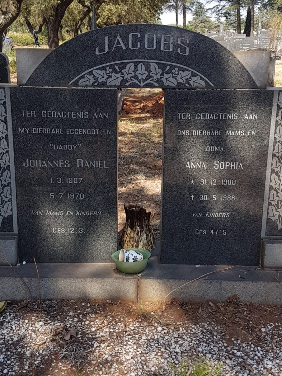 JACOBS Johannes Daniel 1907-1970 &amp; Anna Sophia 1908-1986
