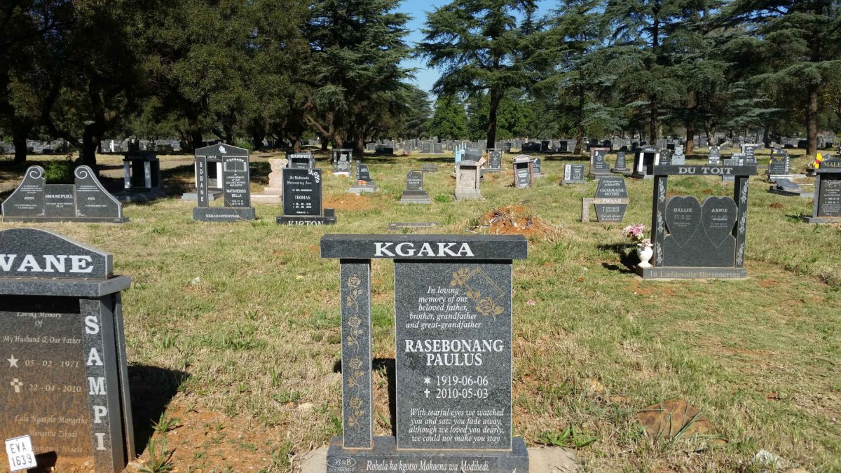 KGAKA Rasebonang Paulus 1919-2010