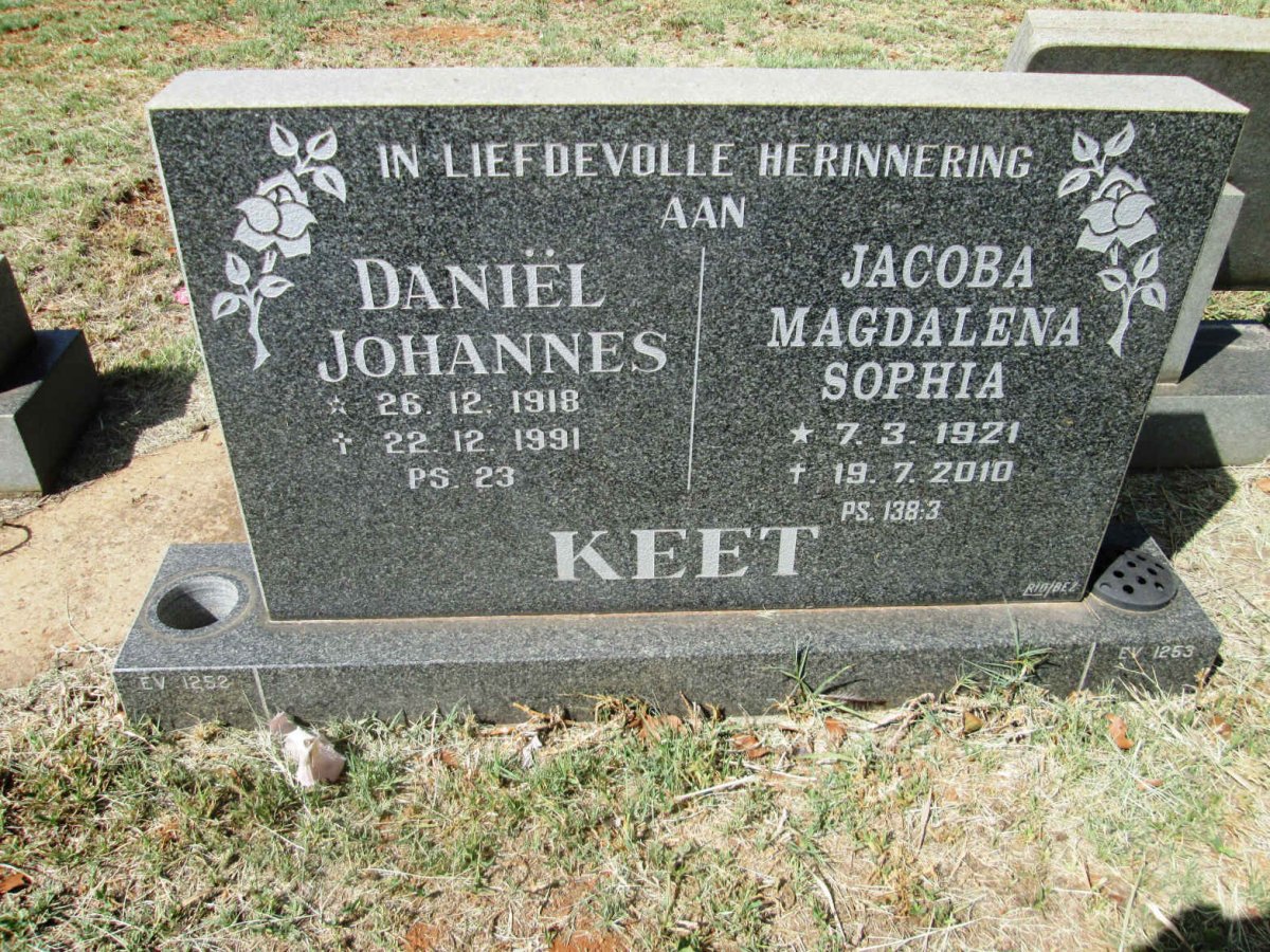 KEET Daniël Johannes 1918-1991 &amp; Jacoba Magdalena Sophia 1921-2010