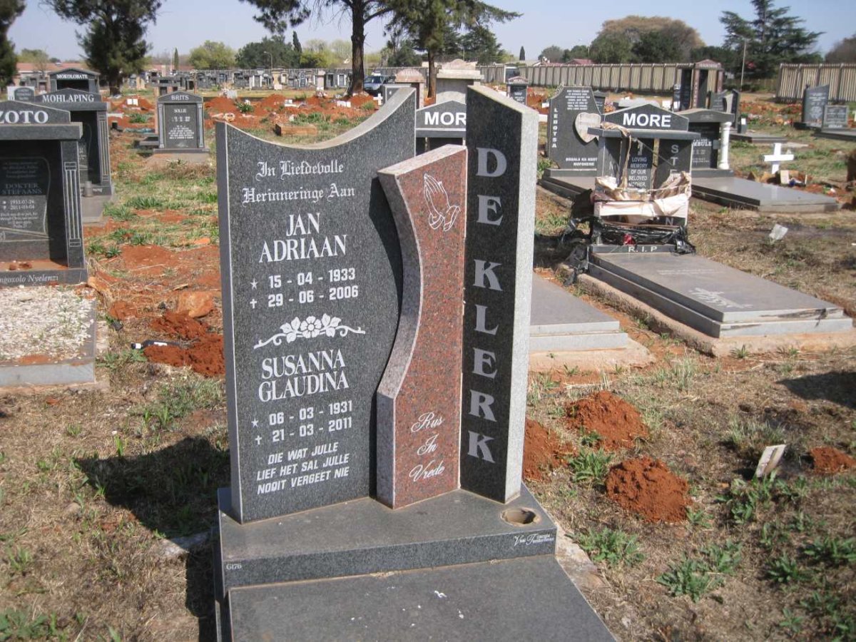 KLERK Jan Adriaan, de 1933-2006 & Susanna Glaudina 1931-2011