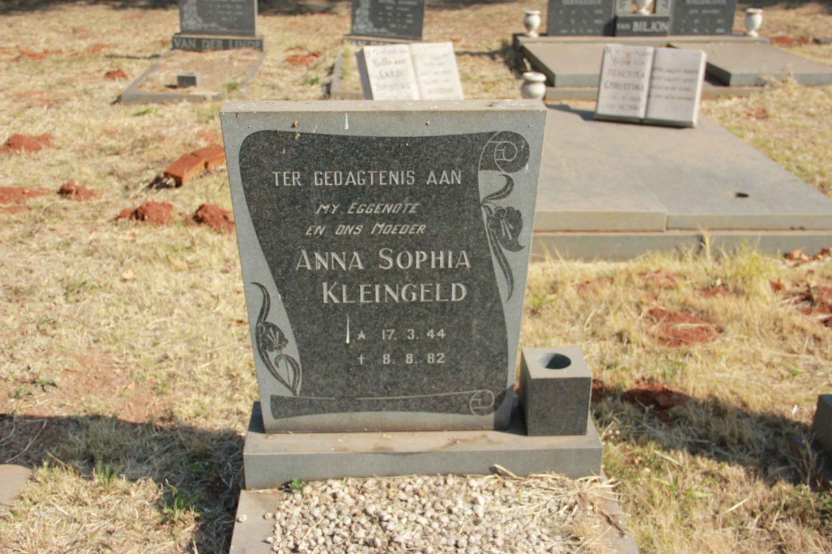 KLEYNGELD Anna Sophia 1944-1982