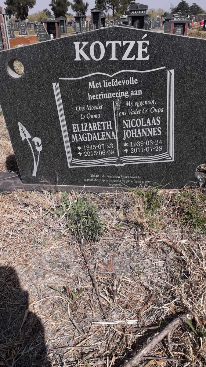 KOTZE Nicolaas Johannes 1939-2011 & Elizabeth Magdalena 1945-2015