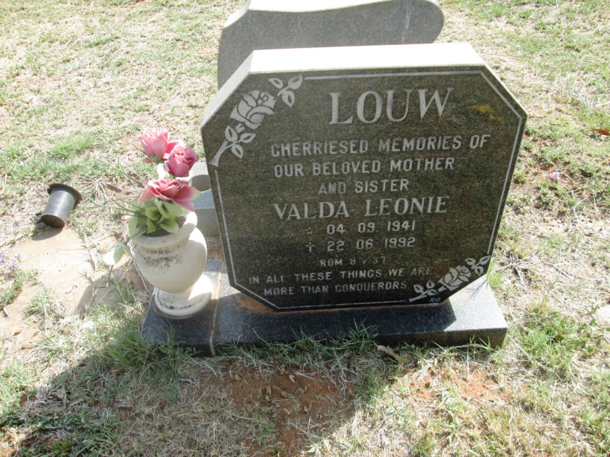 LOUW Valda Leonie 1941-1992