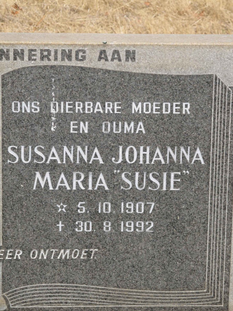 MERWE Gieljome Jacobus, van der 1907-1979 &amp; Susanna Johanna Maria 1907-1992