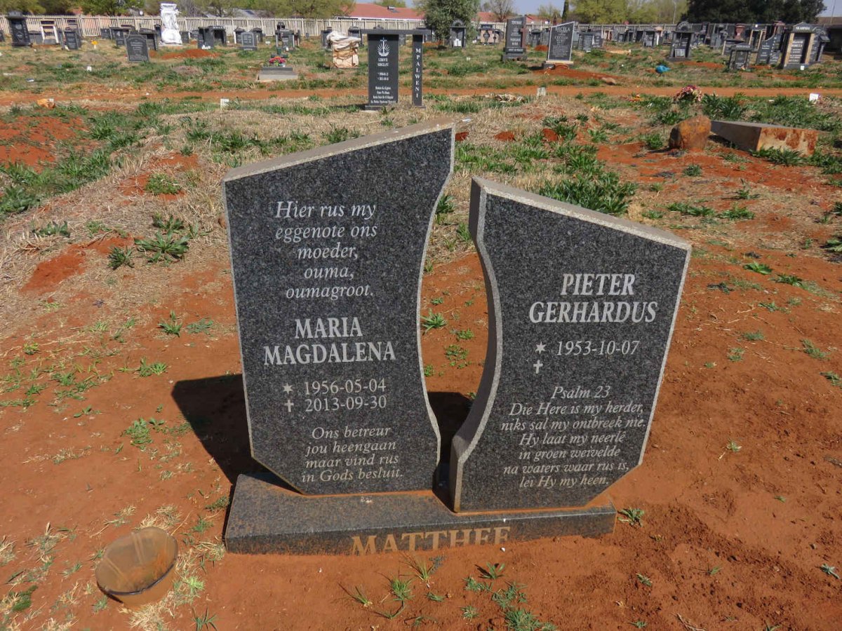 MATTHEE Pieter Gerhardus 1953-  & Maria Magdalena 1956-2013