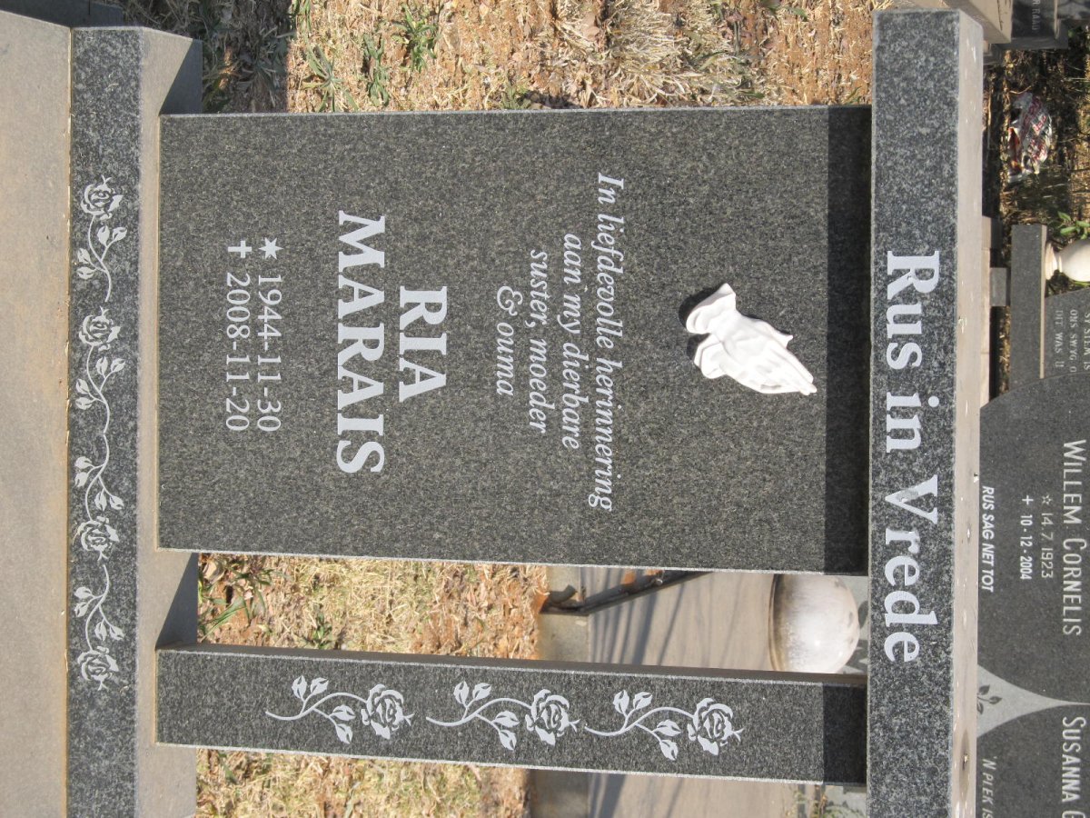 MARAIS Ria 1944-2004