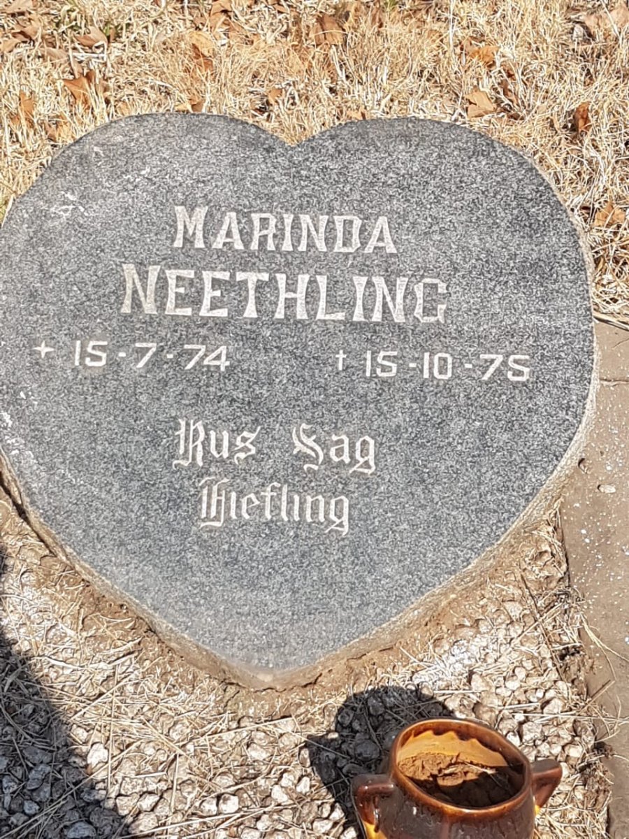 NEETHLING Marinda 1974-1975