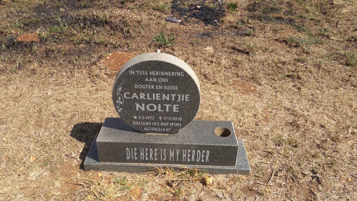 NOLTE Carlientjie 1973-2010