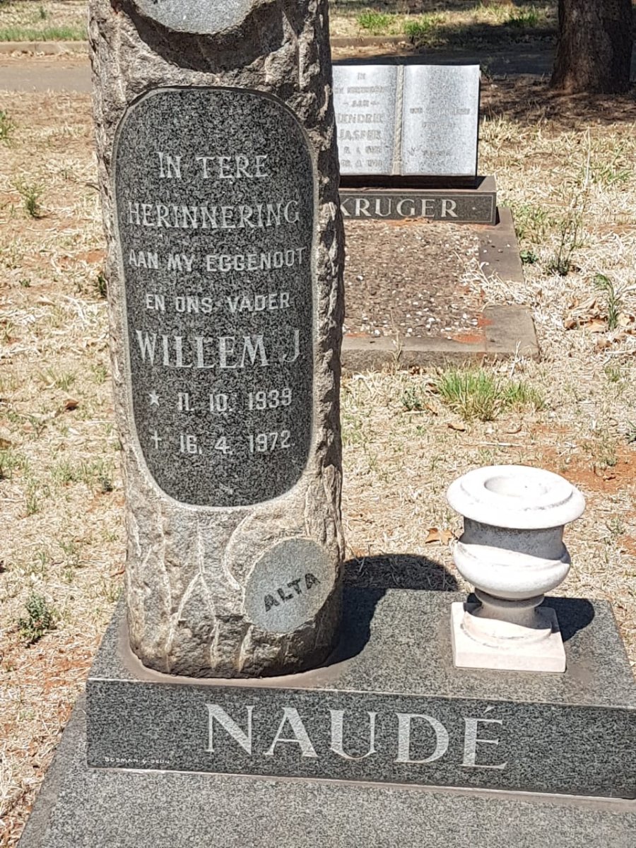 NAUDE Willem J. 1939-1972