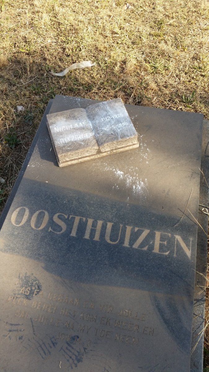 OOSTHUIZEN Nicolaas Kritzinger 1928-1996