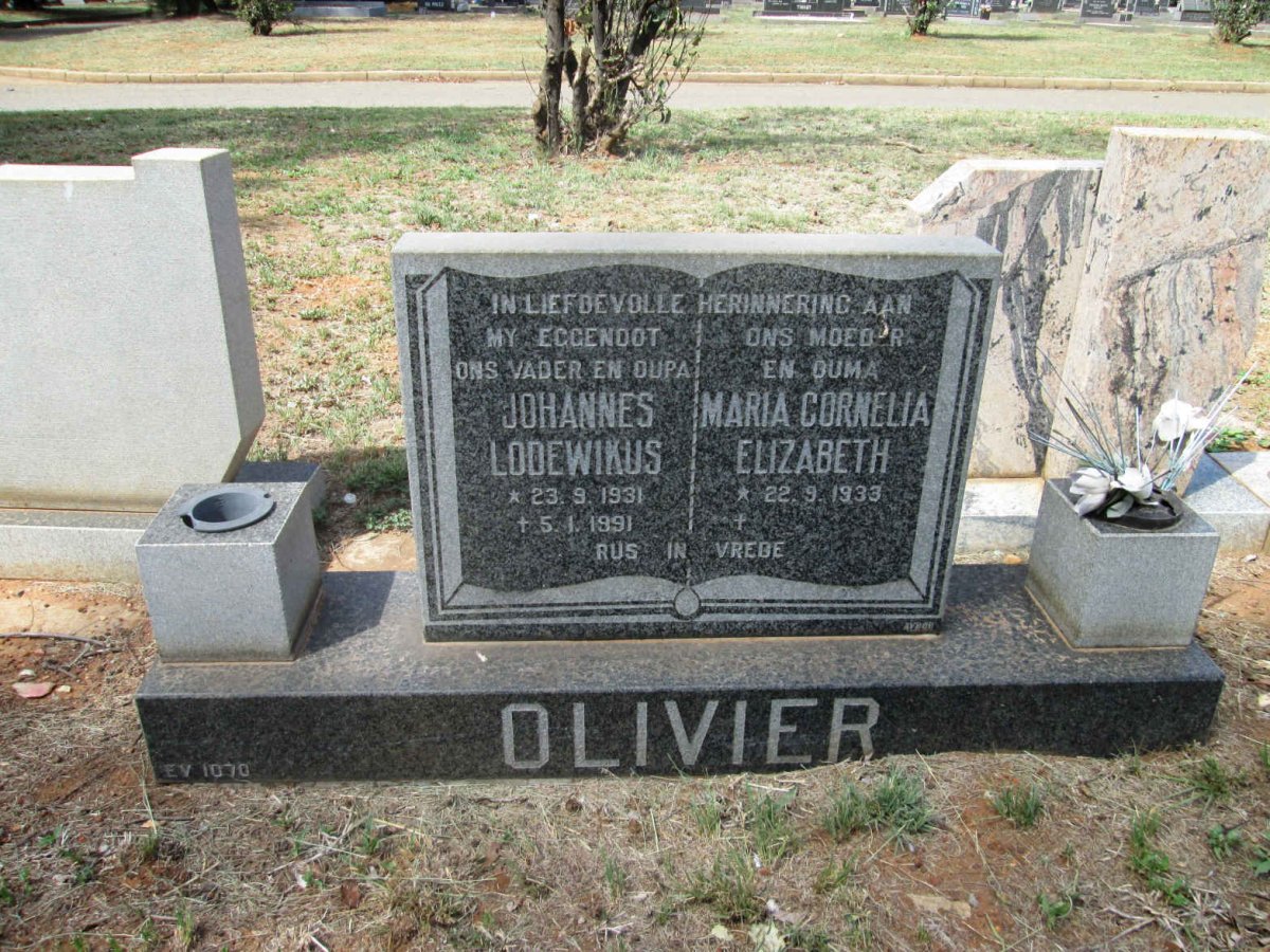 OLIVIER Johannes Lodewikus 1931-1991 &amp; Maria Cornelia Elizabeth 1933-