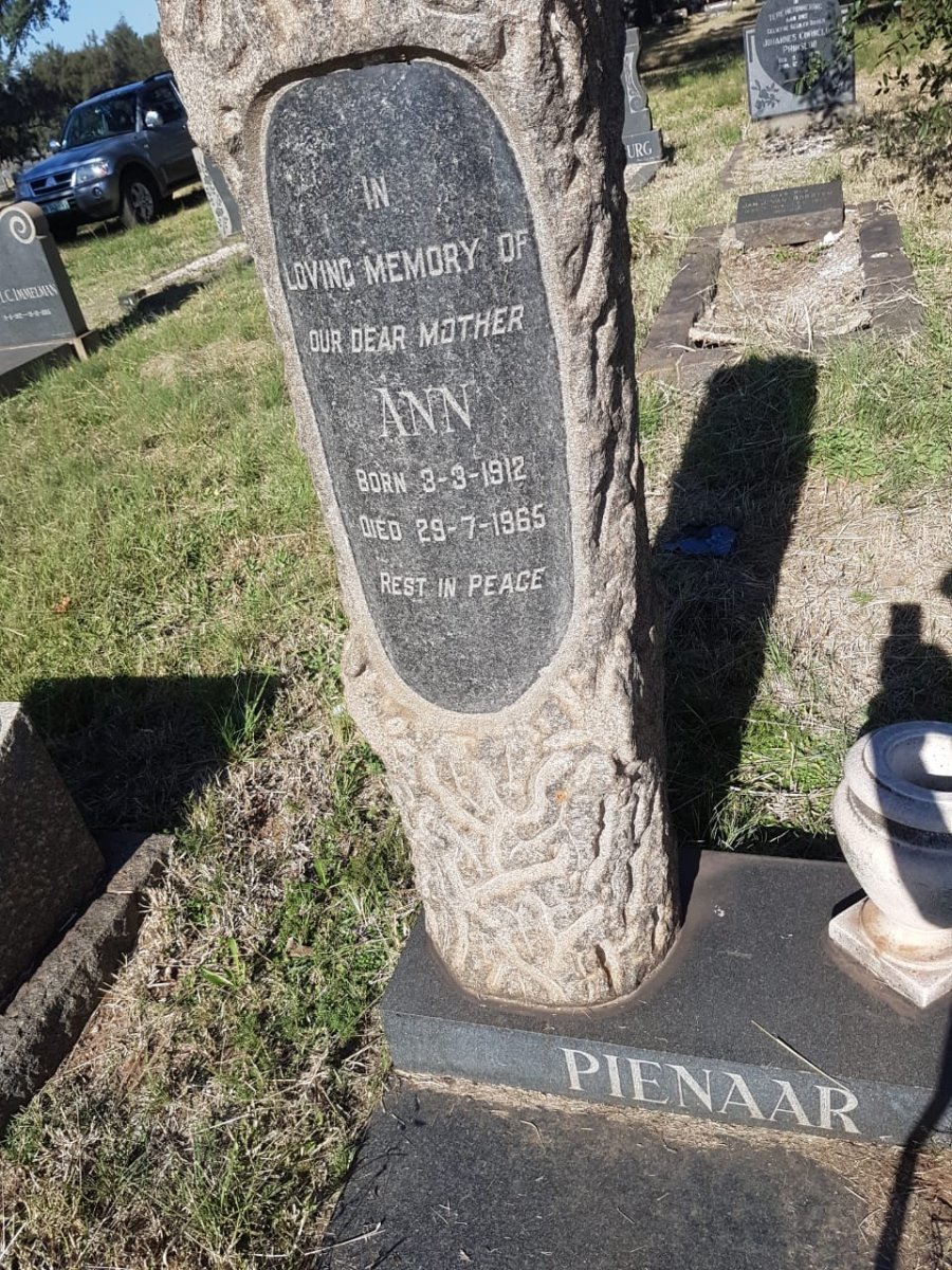 PIENAAR Ann 1912-1965