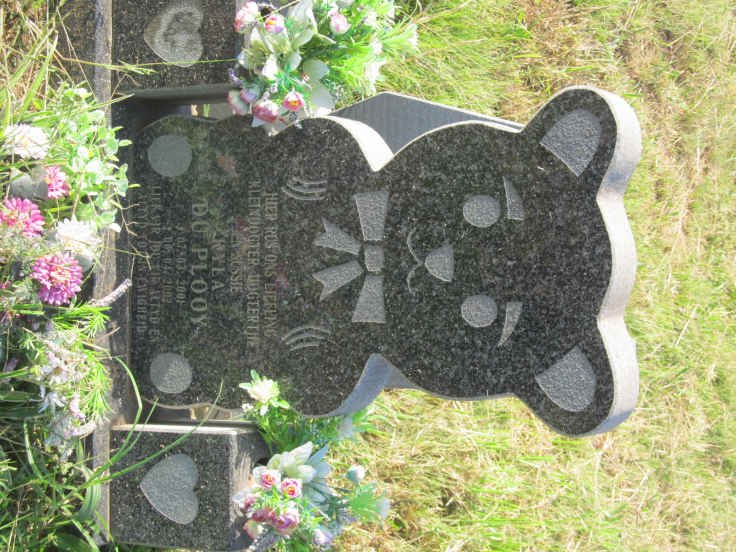 PLOOY Kyla, du 2001-2002