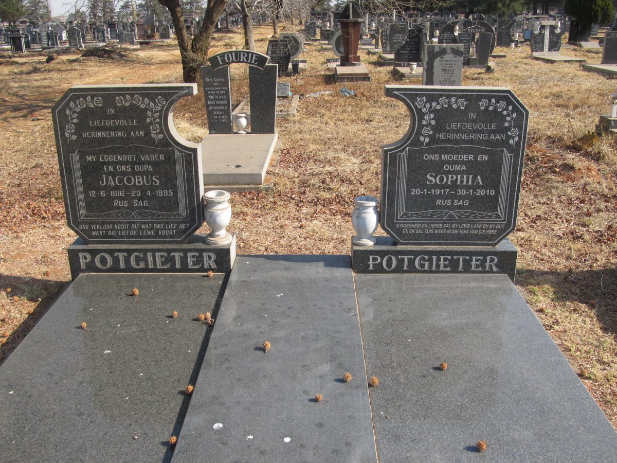 POTGIETER Jacobus 1916-1995 &amp; Sophia 1917-2010
