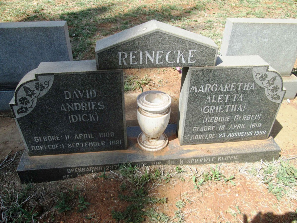REINECKE David Andries 1909-1991 &amp; Margaretha Aletta GERBER 1918-1998