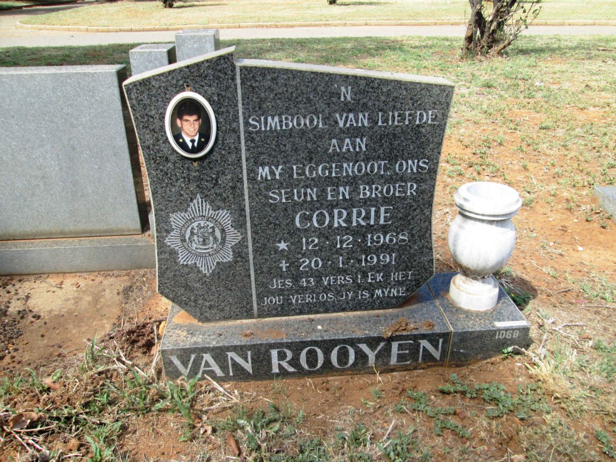 ROOYEN Corrie, van 1968-1991