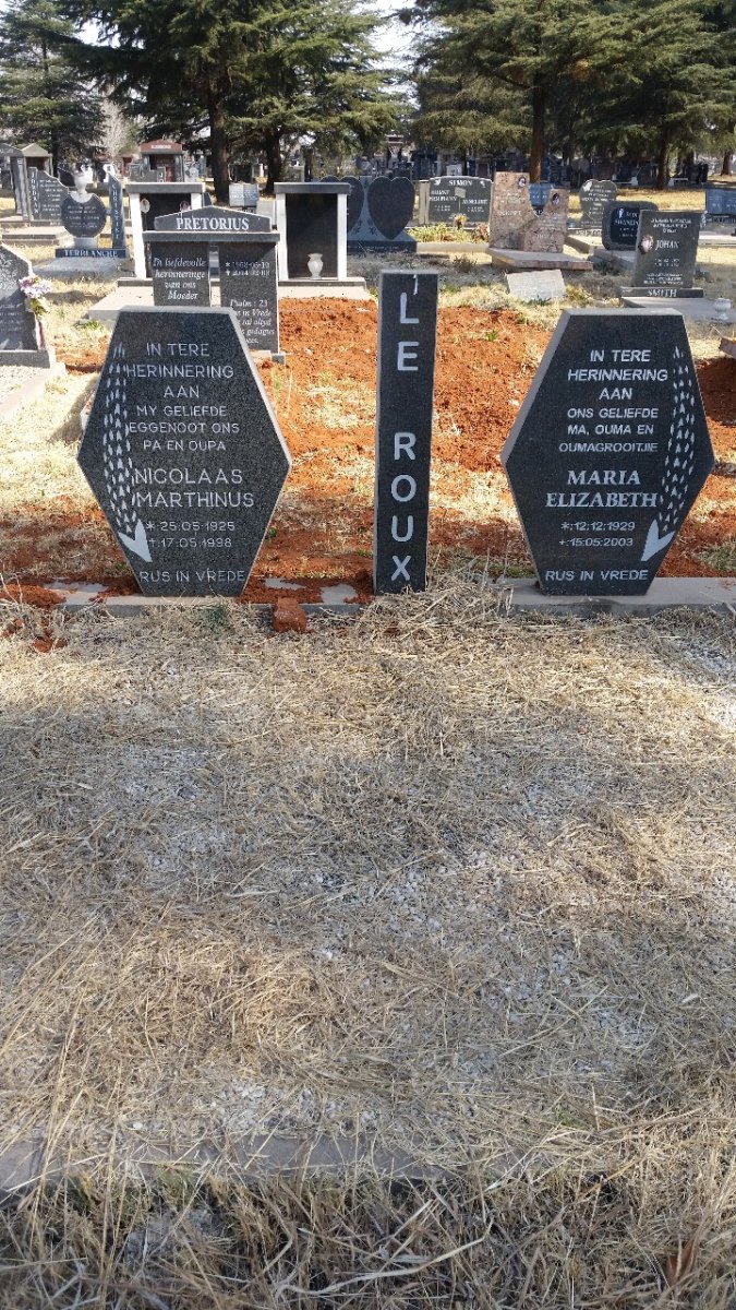ROUX Nicolaas Marthinus, le 1925-1998 &amp; Maria Elizabeth 1929-2003