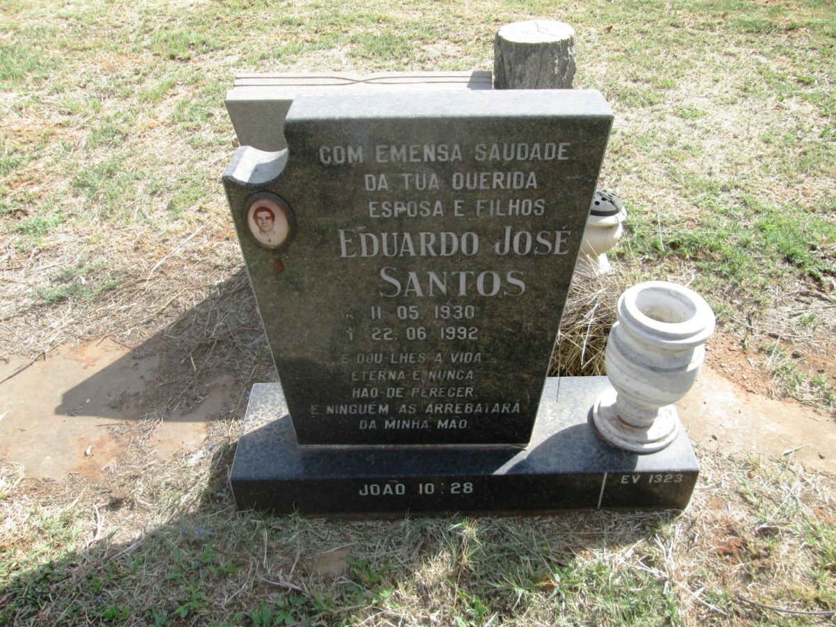 SANTOS Eduardo José 1930-1992