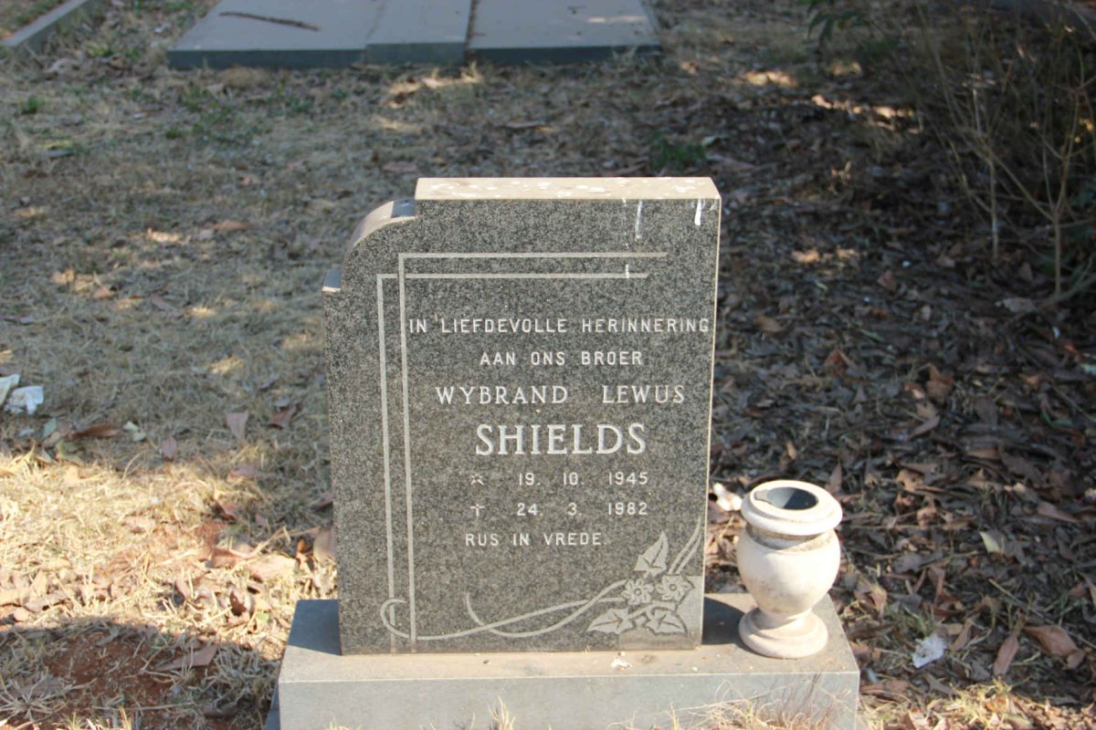 SHIELDS Wybrand Lewus 1945-1982