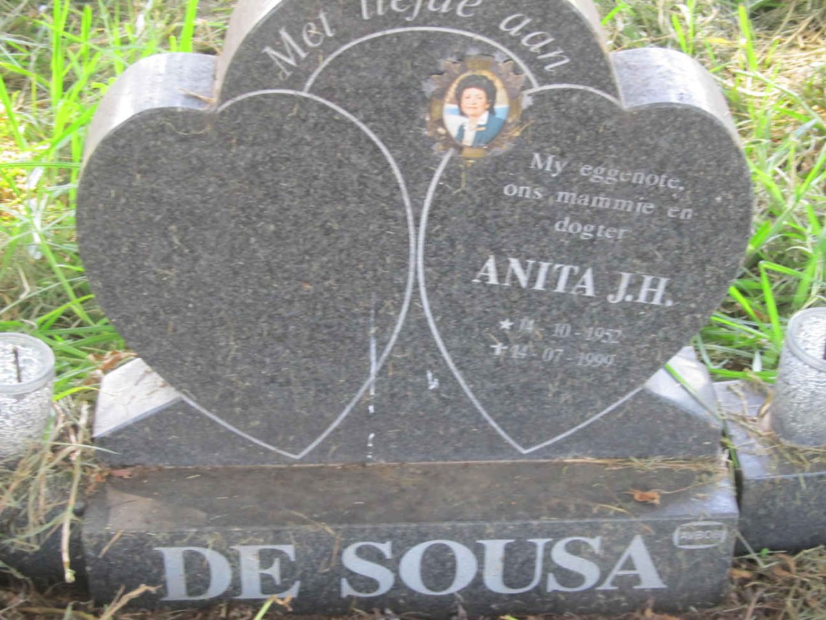 SOUSA Anita J.H., de 1952-1999