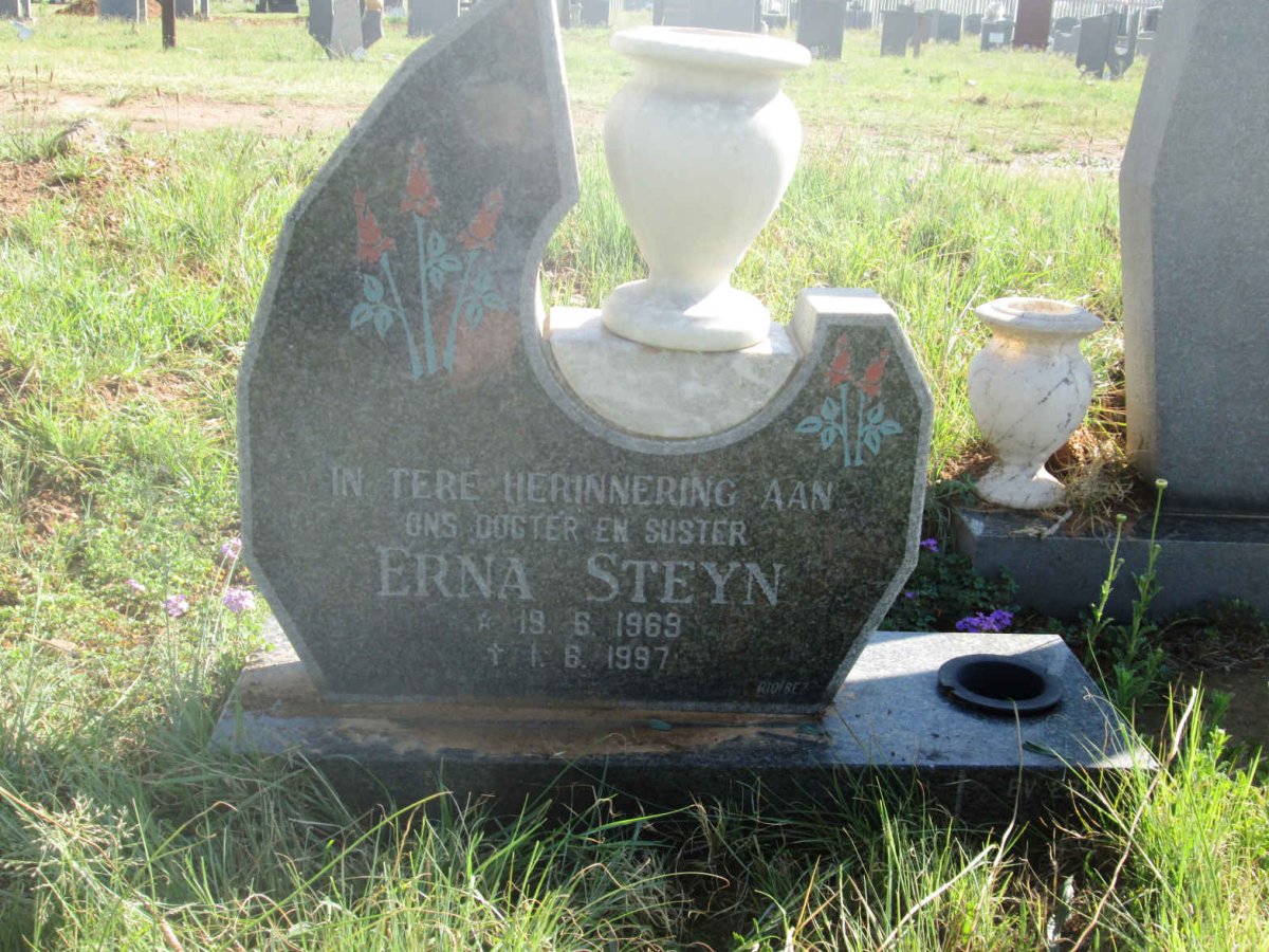 STEYN Erna 1969-1997