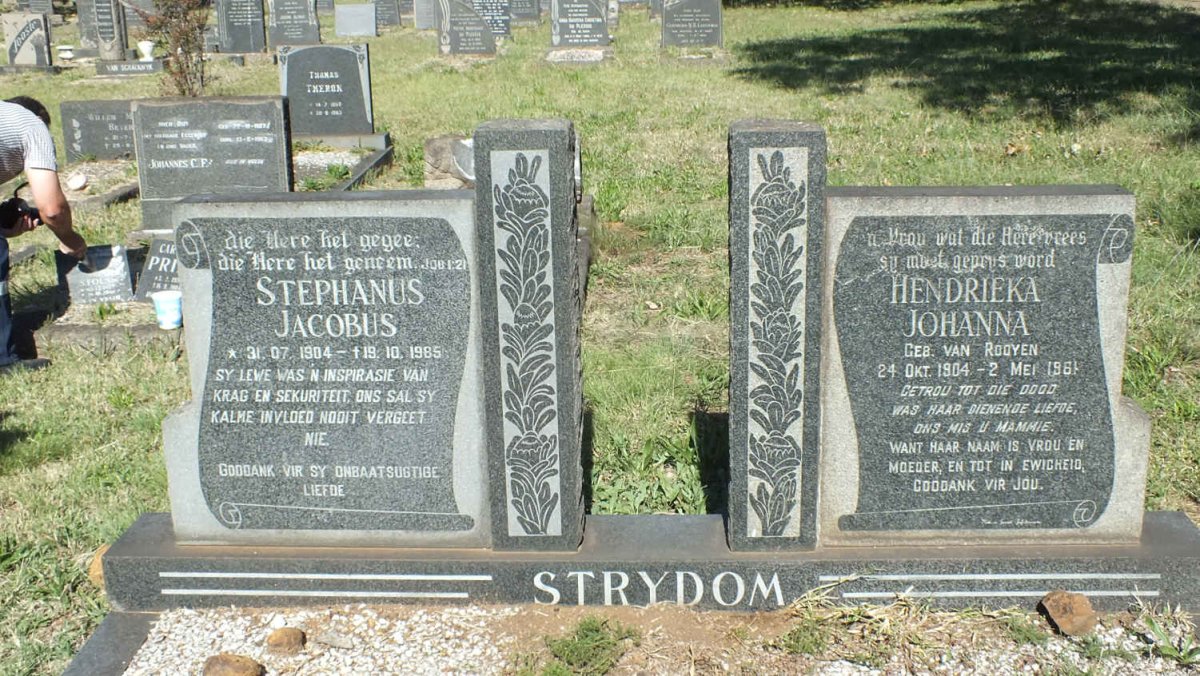 STRYDOM Stephanus Jacobus 1904-1985 &amp; Hendrieka Johanna VAN ROOYEN 1904-1961