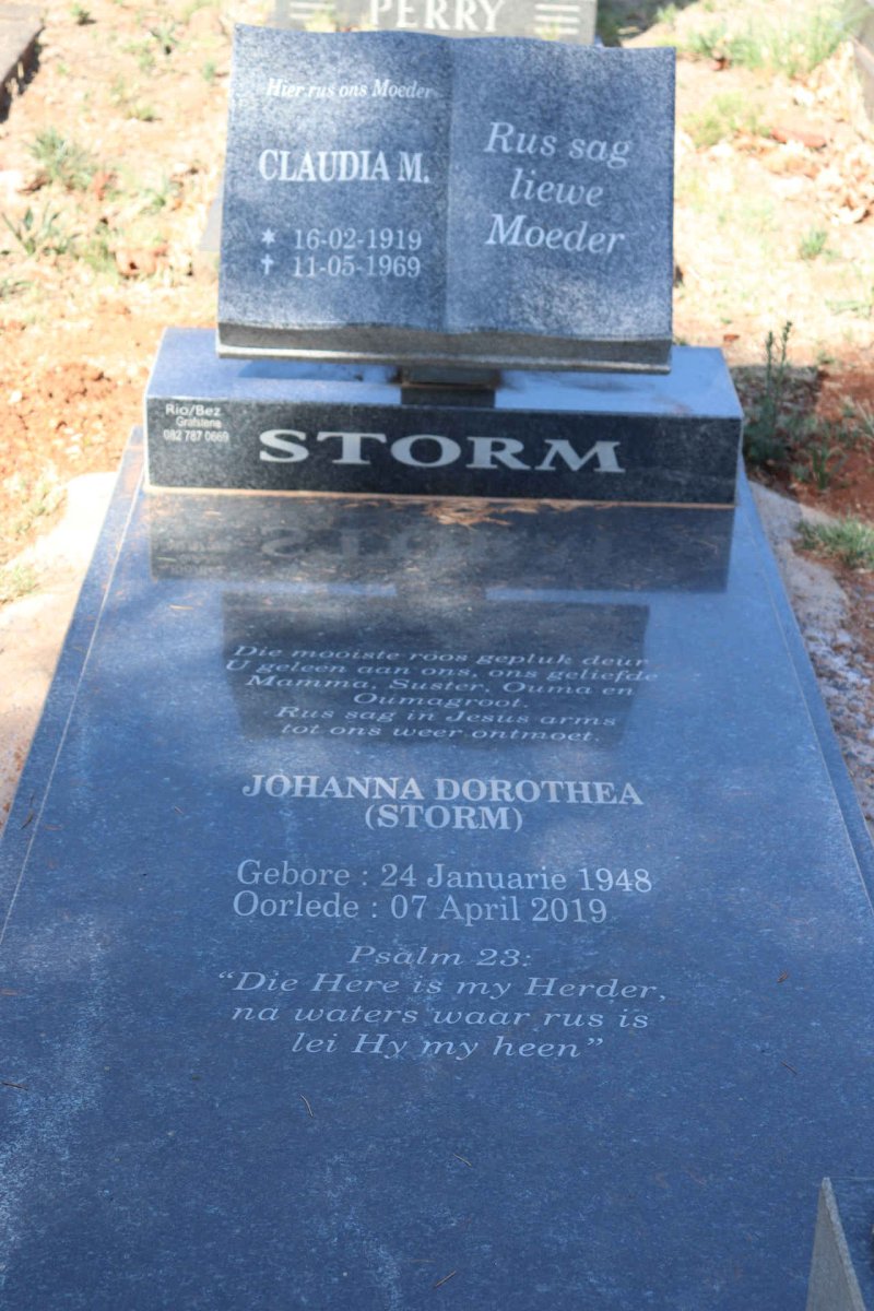 STORM Claudia M. 1919-1969 :: STORM Johanna Dorothea 1948-2019