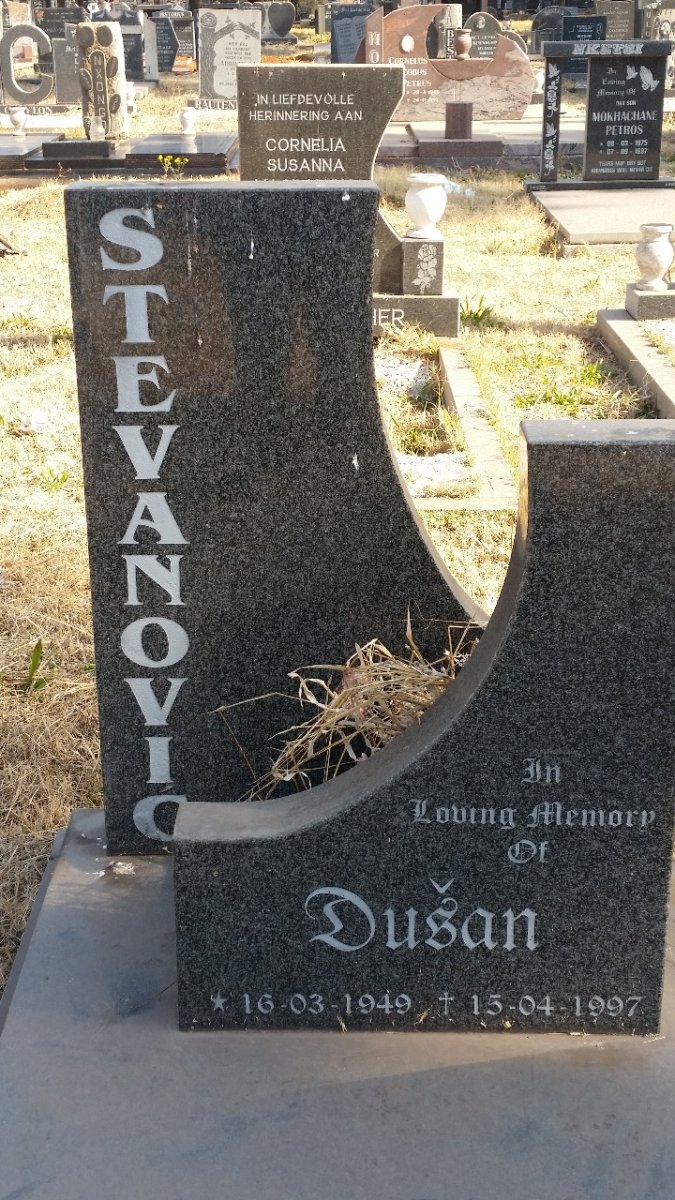 STEVANOVIC Susan 1949-1997