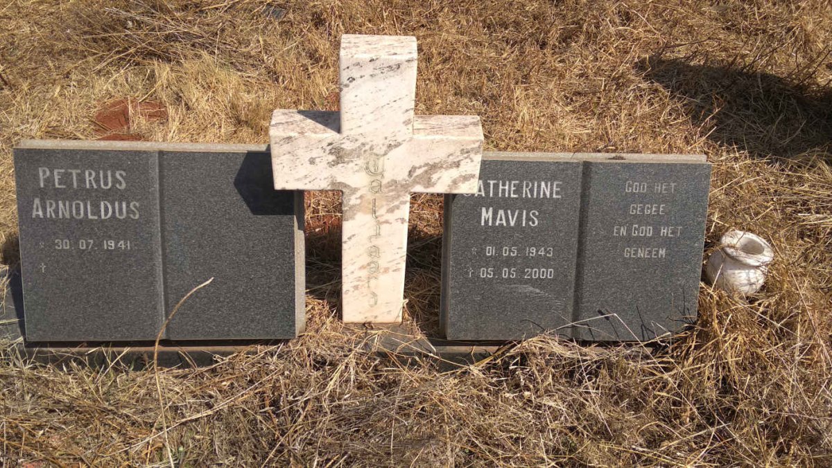 TALJAARD Petrus Arnoldus 1941- &amp; Catherine Mavis 1943-2000