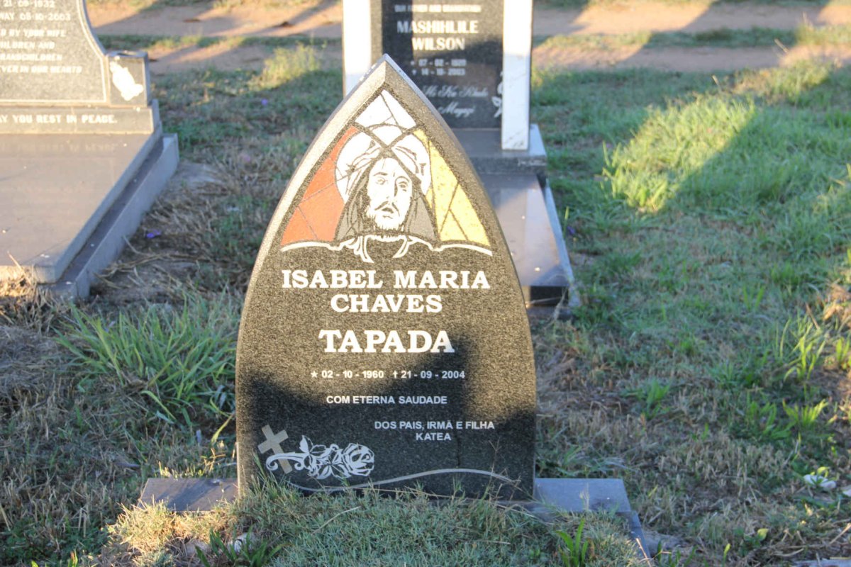 TAPADA Isabel Maria Chaves 1960-2004
