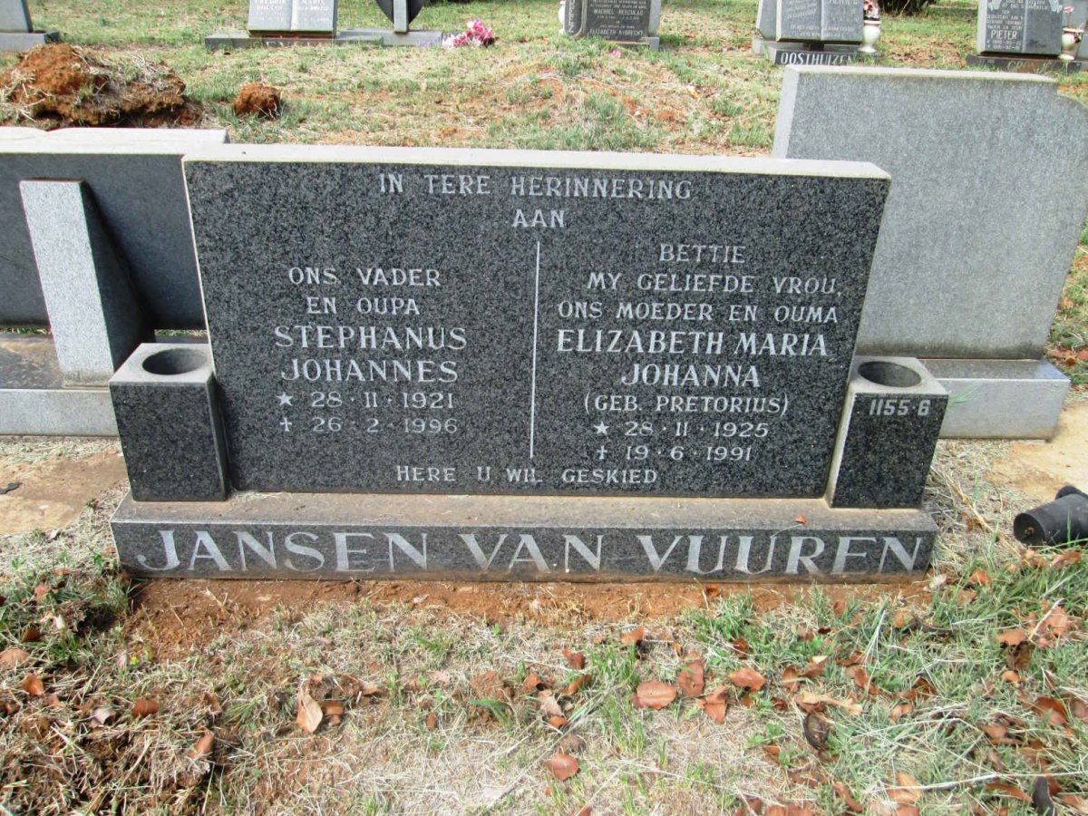 VUUREN Stephanus Johannes, Jansen van 1921-1996 &amp; Elizabeth Maria Johanna PRETORIUS 1925-1991
