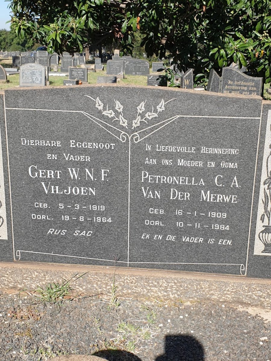 VILJOEN Gert W.N.F. 1919-1964 &amp; Petronella C.A. VAN DER MERWE 1909-1984