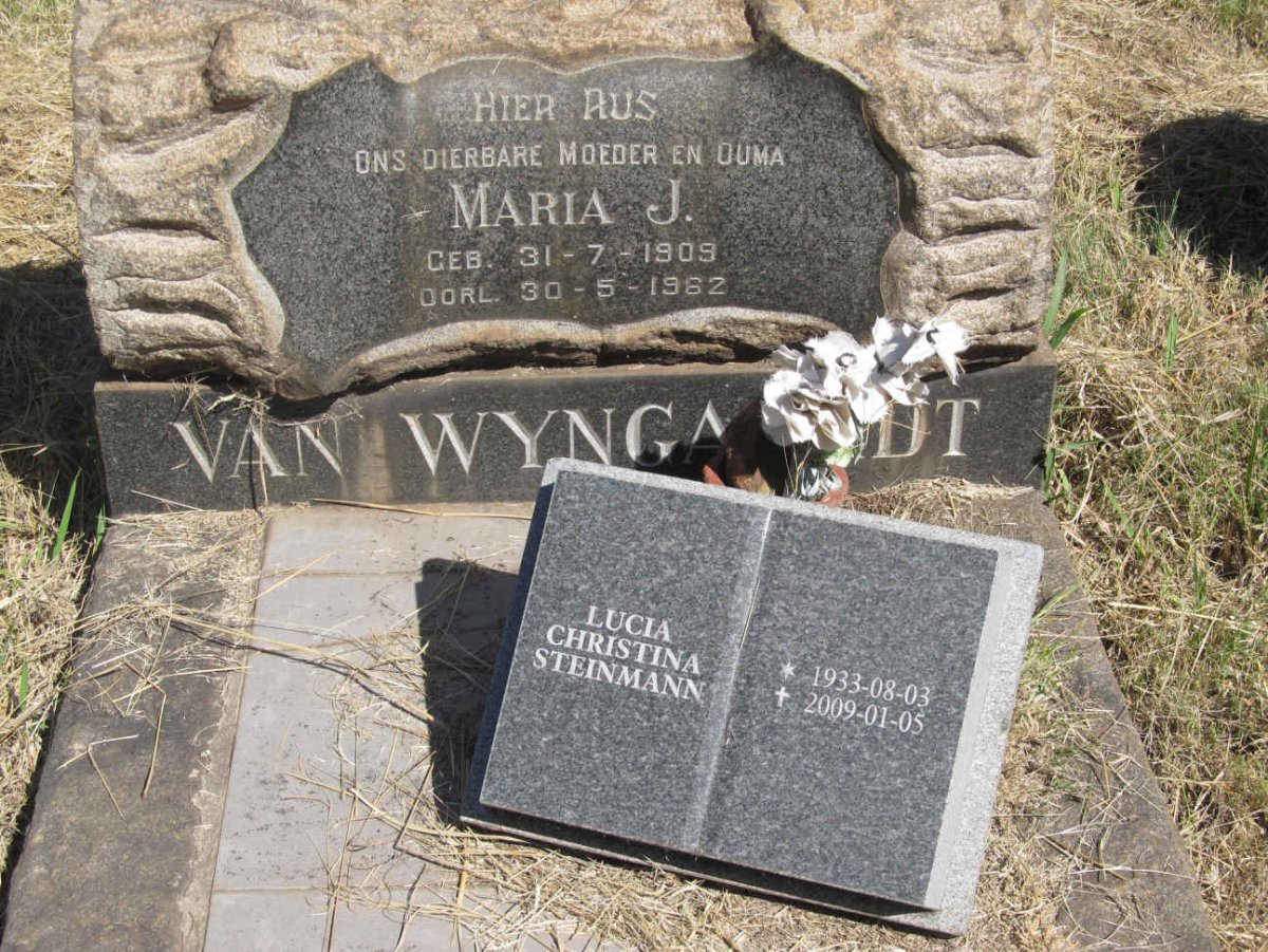 WYNGAARDT Maria J., van 1909-1962 :: STEINMANN Lucia Christina 1933-2009