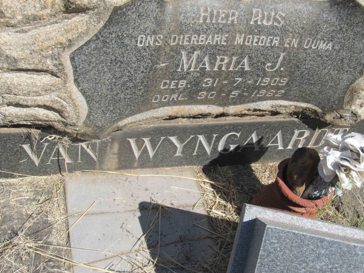 WYNGAARDT Maria J., van 1909-1962 :: STEINMANN Lucia Christina 1933-2009