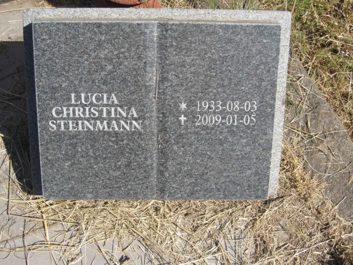 WYNGAARDT Maria J., van 1909-1962 :: STEINMANN Lucia Christina 1933-2009