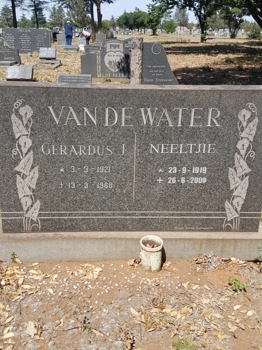 WATER Gerardus J., van de 1921-1968 &amp; Neeltjie 1919-2009