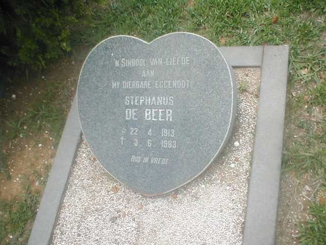 BEER Stephanus, de 1913-1983