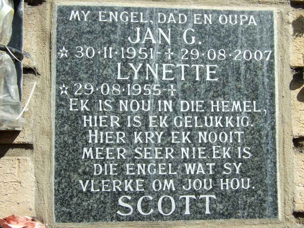 SCOTT Jan G. 1951-2007 &amp; Lynette 1955-