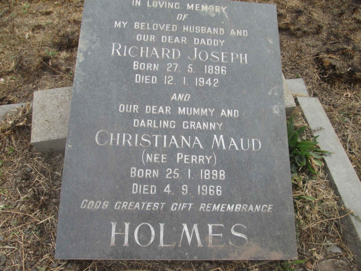 HOLMES Richard Joseph 1896-1942 &amp; Christiana Maud PERRY 1898-1966