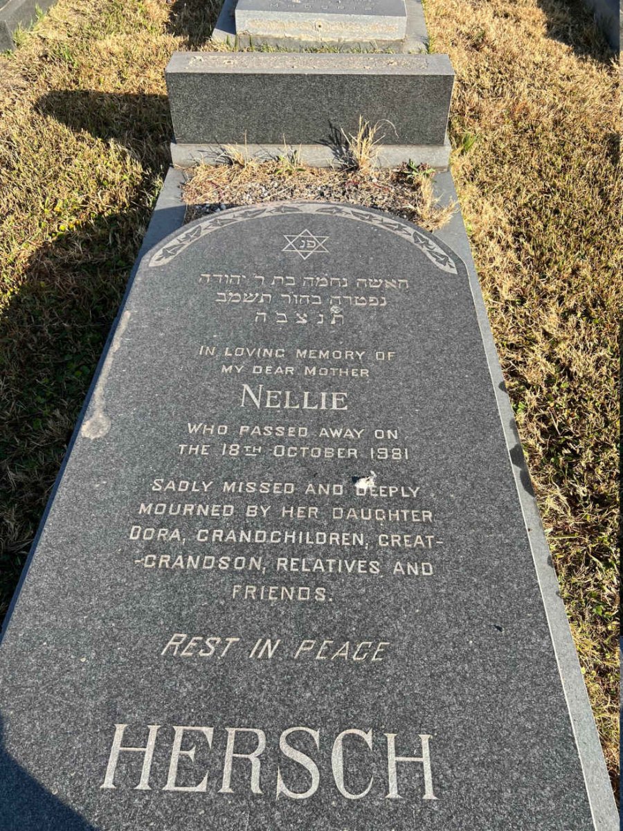 HERSCH Nellie -1981