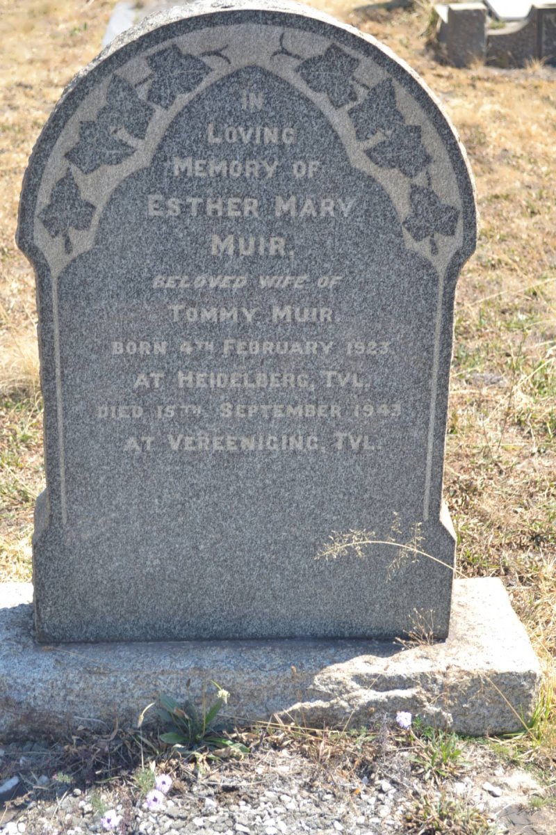 MUIR Esther Mary 1923-1943