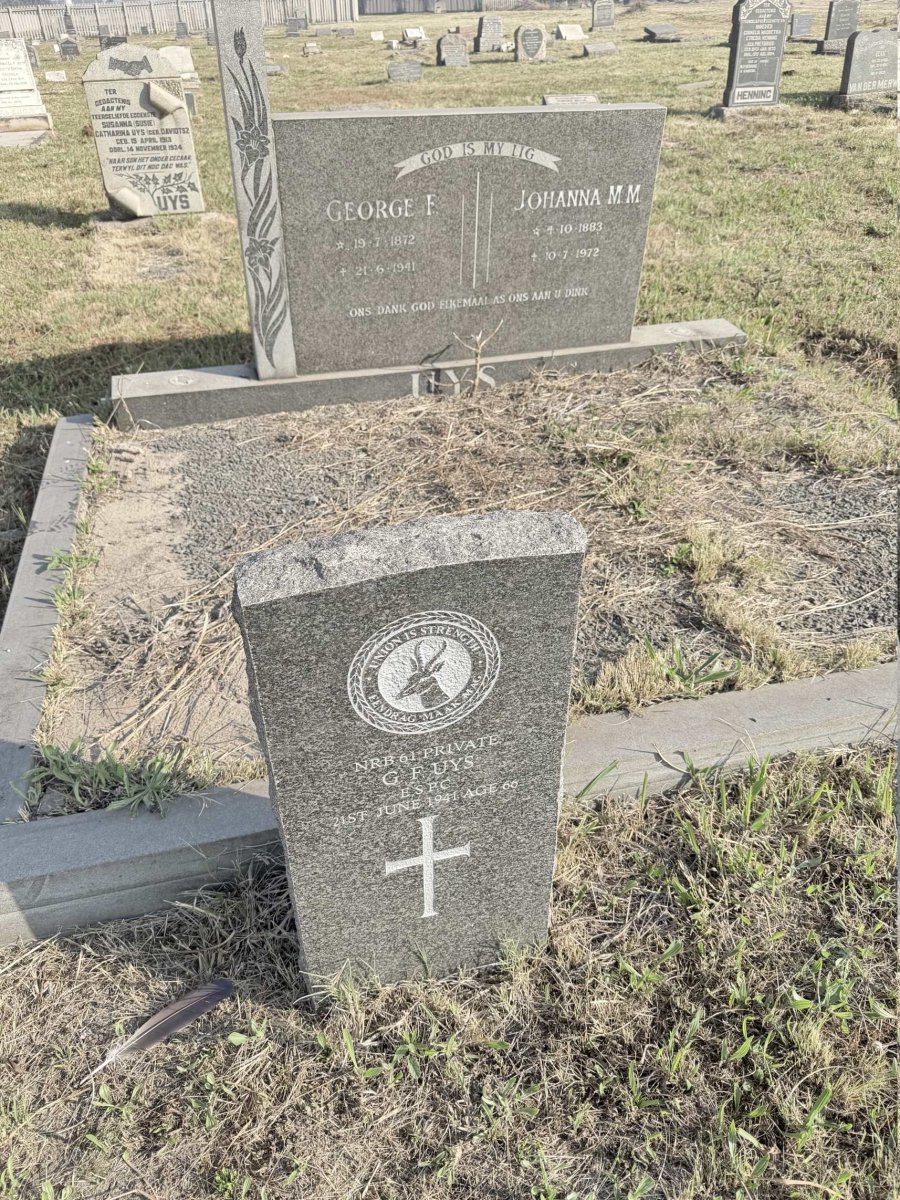 UYS George F. 1872-1941 &amp; Johanna M.M. 1883-1972 _1