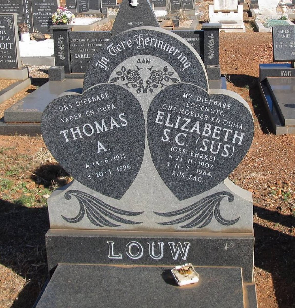 LOUW Thomas A. 1921-1996 &amp; Elizabeth S.C. EHRKE 1907-1984