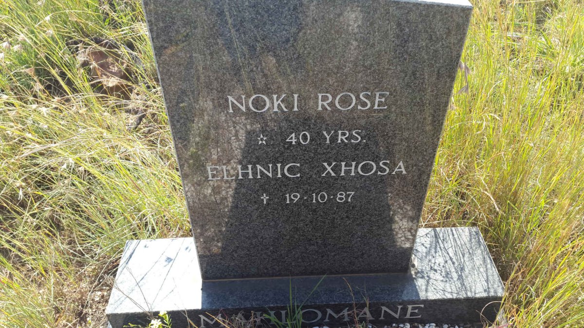 MAHLOMANE Elhnic Xhosa -1987 &amp; Noki Rose